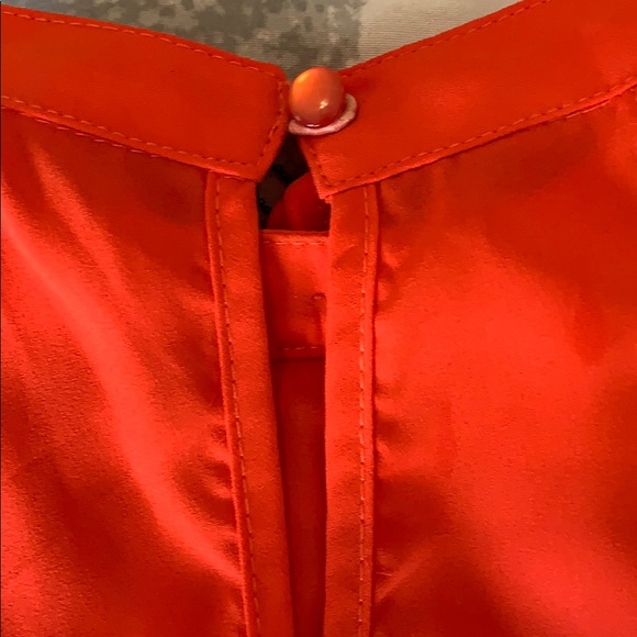 Orange coral halter top - Picture 3 of 8